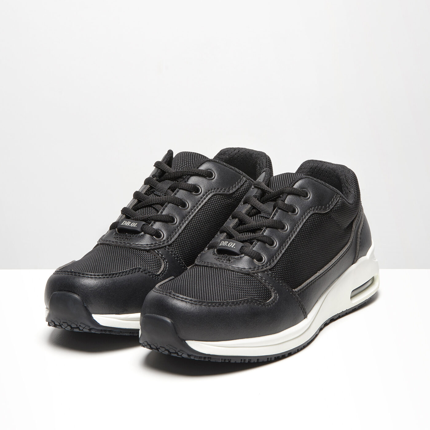 Dyanne Beekman schoenen sneakers zwart-wit